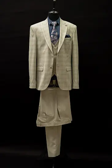 Costum 001